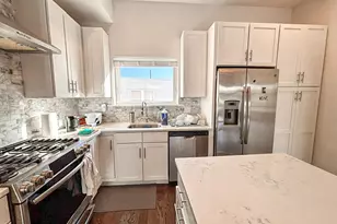 2527 Graduate Square, Philadelphia, PA 19146 - Photo 6