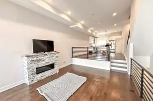 2527 Graduate Square, Philadelphia, PA 19146 - Photo 2