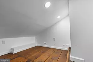 1223 Spruce St, Philadelphia, PA 19107 - Photo 6