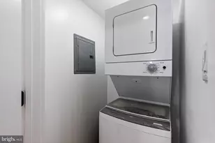 1223 Spruce St, Philadelphia, PA 19107 - Photo 10