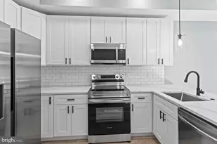 2112 N 8th St, Philadelphia, PA 19122 - Photo 12