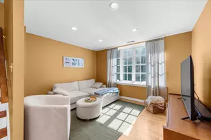 1901 Green St, Philadelphia, PA 19130 - Photo 2