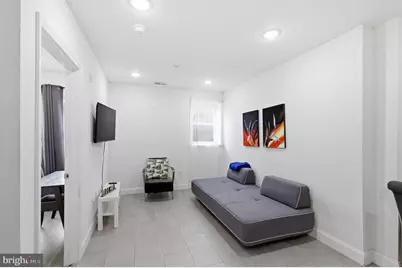 925 N Broad Street #4F, Philadelphia, PA 19123 - Photo 2