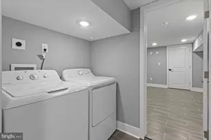 2114 N 8th St, Philadelphia, PA 19122 - Photo 6