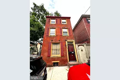 1013 N Leithgow Street, Philadelphia, PA 19123 - Photo 1