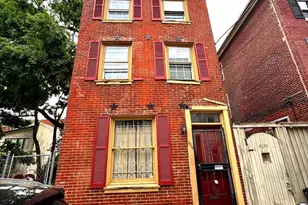 1013 N Leithgow St, Philadelphia, PA 19123 - Photo 1