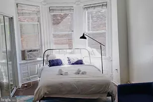 2402 Spruce St, Philadelphia, PA 19103 - Photo 4