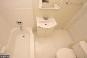 318 S 15th St, Philadelphia, PA 19102 - Photo 8