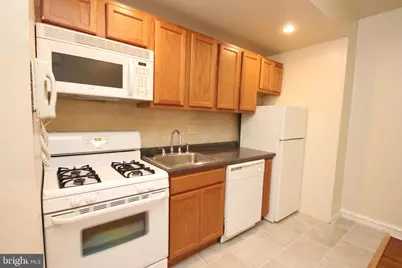 318 S 15th Street #2F, Philadelphia, PA 19102 - Photo 18