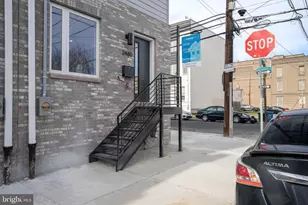 2480 Emerald St, Philadelphia, PA 19125 - Photo 20