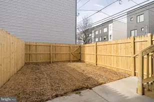 2480 Emerald St, Philadelphia, PA 19125 - Photo 22
