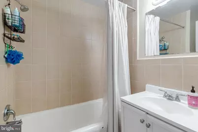 1324 Locust Street #1523, Philadelphia, PA 19107 - Photo 8