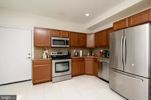 521 N 34th St, Philadelphia, PA 19104 - Photo 12