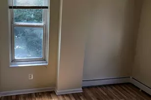 247 Green Ln, Philadelphia, PA 19128 - Photo 12