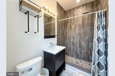 2129 Pine Street #2F, Philadelphia, PA 19103 - Photo 4