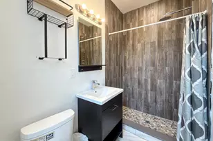 2129 Pine St, Philadelphia, PA 19103 - Photo 4