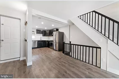 2833 S Sydenham Street, Philadelphia, PA 19145 - Photo 8