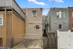 2833 S Sydenham St, Philadelphia, PA 19145 - Photo 26