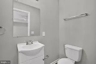 1431 Poplar St, Philadelphia, PA 19130 - Photo 22