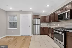 1431 Poplar St, Philadelphia, PA 19130 - Photo 4