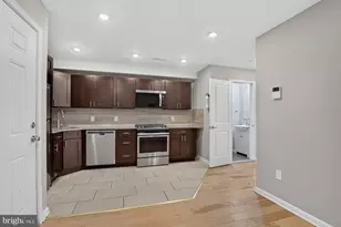 1431 Poplar St, Philadelphia, PA 19130 - Photo 2