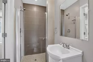 1431 Poplar St, Philadelphia, PA 19130 - Photo 26