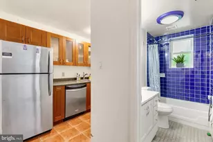 2208 Christian St, Philadelphia, PA 19146 - Photo 12