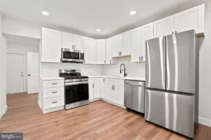 1724 S 4th St, Philadelphia, PA 19148 - Photo 12