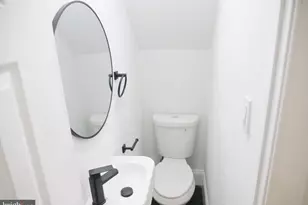 3730 N Sydenham St, Philadelphia, PA 19140 - Photo 16