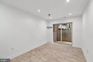 1818 S 4th St, Philadelphia, PA 19148 - Photo 12