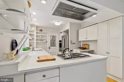 726 Fitzwater Street, Philadelphia, PA 19147 - Photo 10