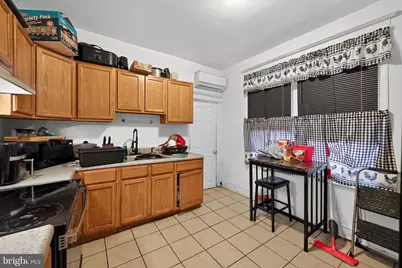 918 W Rockland Street, Philadelphia, PA 19141 - Photo 14