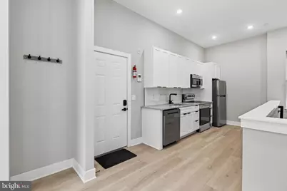 856 N 19th Street #1, Philadelphia, PA 19130 - Photo 2