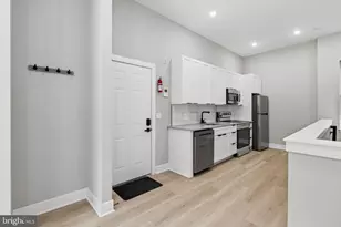 856 N 19th St, Philadelphia, PA 19130 - Photo 2