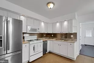 3170 Almond St, Philadelphia, PA 19134 - Photo 6