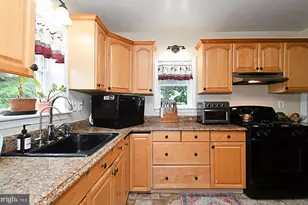 8611 Tiona St, Philadelphia, PA 19128 - Photo 10