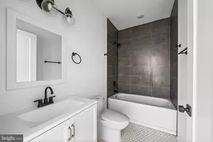 1614 Ridge Ave, Philadelphia, PA 19130 - Photo 10