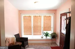 6067 Cedarhurst St, Philadelphia, PA 19143 - Photo 2