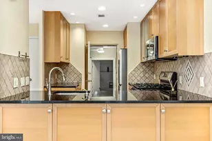 1726 Bainbridge St, Philadelphia, PA 19146 - Photo 12