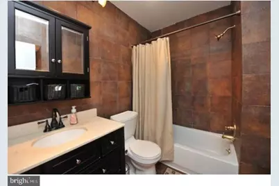 1726 Bainbridge Street #B, Philadelphia, PA 19146 - Photo 2