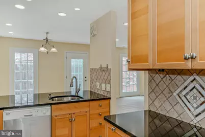 1726 Bainbridge Street #B, Philadelphia, PA 19146 - Photo 10