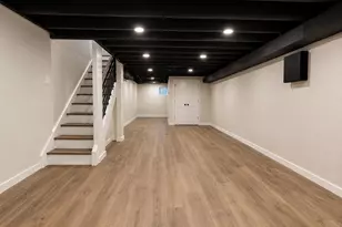 562 Martin St, Philadelphia, PA 19128 - Photo 24