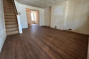 562 Martin St, Philadelphia, PA 19128 - Photo 4