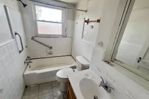 1412 E Sharpnack St, Philadelphia, PA 19150 - Photo 8