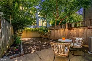 623 Lombard St, Philadelphia, PA 19147 - Photo 24