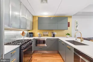 151 W Laurel St, Philadelphia, PA 19123 - Photo 8