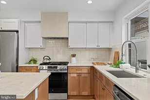 739 Earp St, Philadelphia, PA 19147 - Photo 10