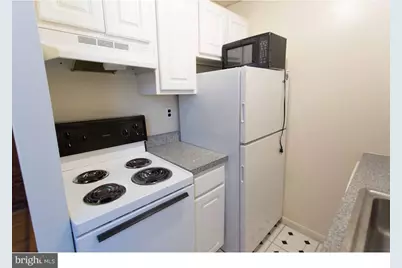 727 Spruce Street #2R, Philadelphia, PA 19106 - Photo 6