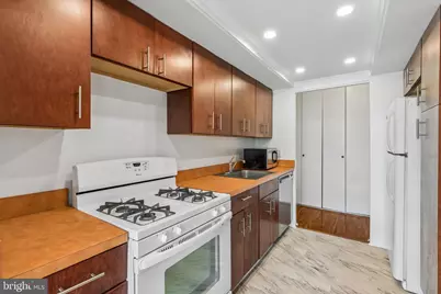 1326 Spruce Street #1901, Philadelphia, PA 19107 - Photo 10