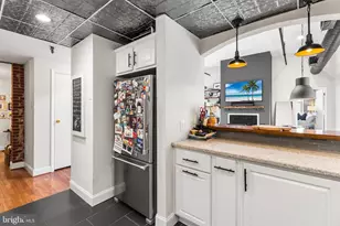 205 N 4th St, Philadelphia, PA 19106 - Photo 16